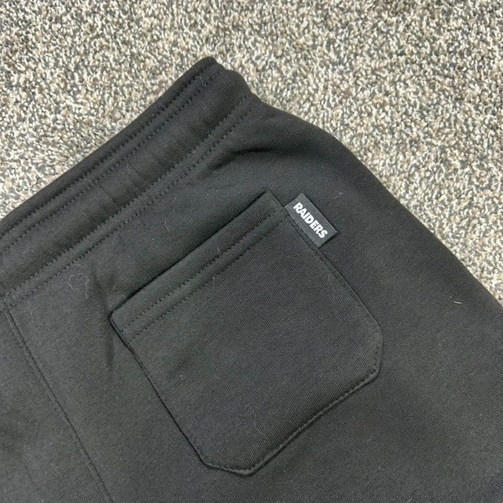 NEW NFL Team Apparel Raiders Black White Grey Jogger Sweatpant Youth Large 14-16 - Picture 3 of 14